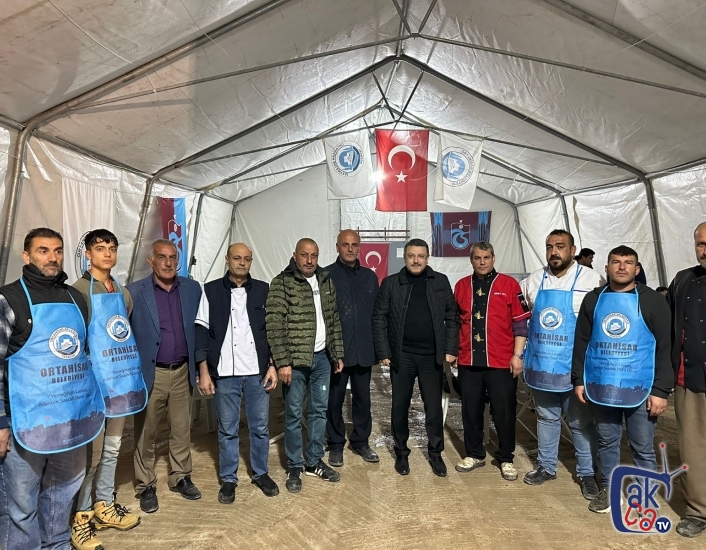 Genç, ilk iftarını Elbistan’da depremzedelerle açtı