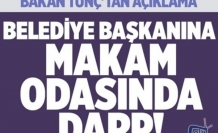 Belediye Başkanına makamında ,2 belediye personeli tarafından darp edildi