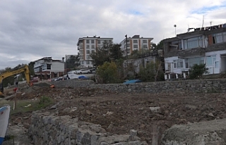 Osman Nuri Ekim'den Yıldızlı sahilindeki inşaatlar...