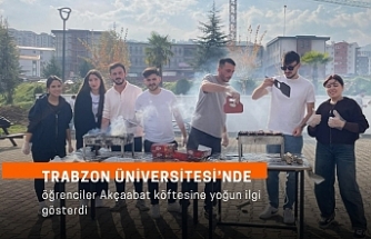 Öğrenciler Akçaabat köftesine yoğun ilgi gösterdi