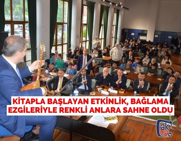 Kitapla Başlayan Etkinlik, Bağlama Ezgileriyle Renkli Anlara Sahne Oldu